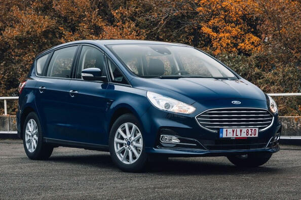 Recenzja zmiany stylizacji Forda S-Max drugiej generacji
