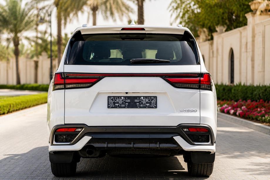 Lexus LX 500d/600 2022- Zestaw nakladek do F-Sport Zdjęcia 3