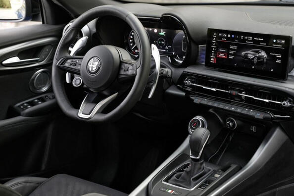 Alfa Romeo Tonale: recenzja kompaktowego włoskiego crossovera Zdjęcie 5