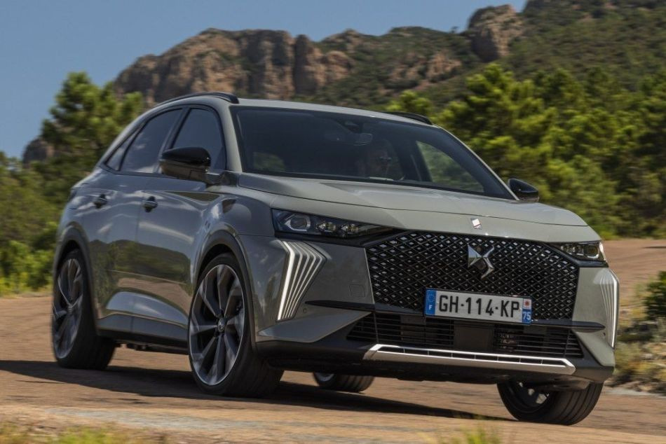 Recenzja crossovera DS 7: nowa interpretacja elegancji i technologii