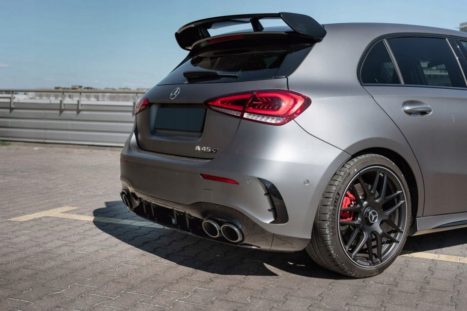 Mercedes A-class W177 2018- Tylny dyfuzor z końcówkami wydechu (Design A45 HB) Zdjęcia 1