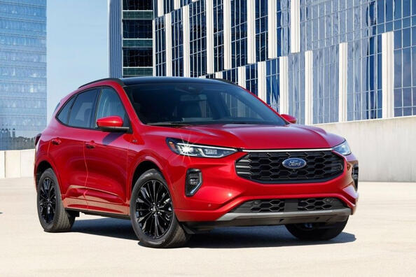 Recenzja crossovera Ford Escape: lifting w 2023 roku