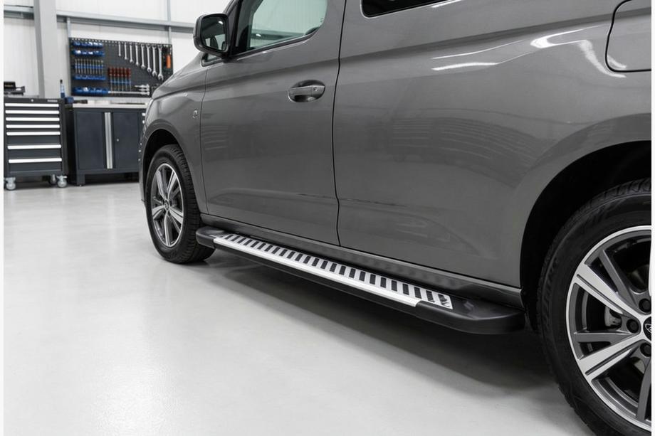 Ford Connect 2021- Progi Boczne Line (2 szt., Aluminium) Image