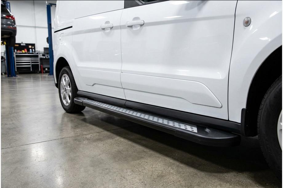 Ford Connect 2021- Progi Boczné Vision New Black (2 szt., Aluminium) Image