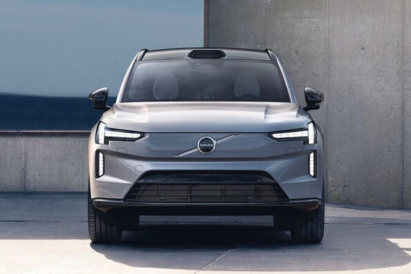 Recenzja Volvo EX90: nowy standard luksusu i bezpieczeństwa