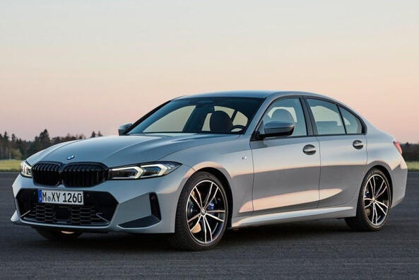 Recenzja BMW 3 Sedan: zmiana stylizacji siódmej generacji