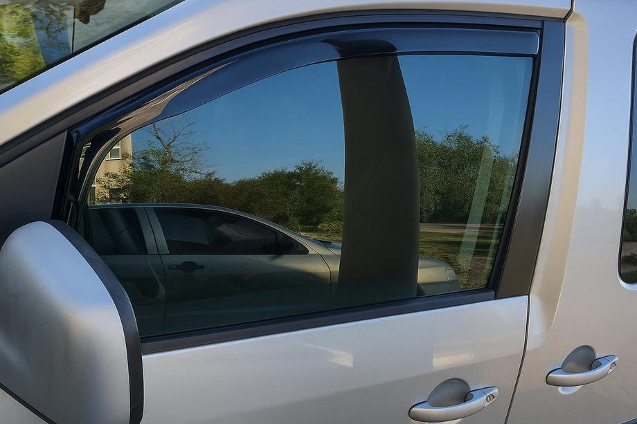 Volkswagen Caddy 2010-2015 Wkładane owiewki szyb Niken Luxury (2 szt.) Zdjęcia 3