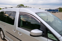 Volkswagen Caddy 2015-2020 Deflektory szyb z chromowaną listwą Niken Luxury (2 szt.) zdjęcia 3