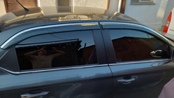 Peugeot 301 2012- Deflektory szyb z chromowaną listwą Niken Luxury (4 szt.) zdjęcia 1