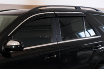 Mercedes ML W164 2005-2011 Deflektory szyb z chromowaną listwą Niken Luxury (4 szt.) zdjęcia 1