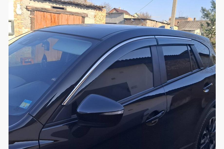 Mazda CX-5 2012-2017 Deflektory szyb z chromowaną listwą Niken Luxury (4 szt.) Image