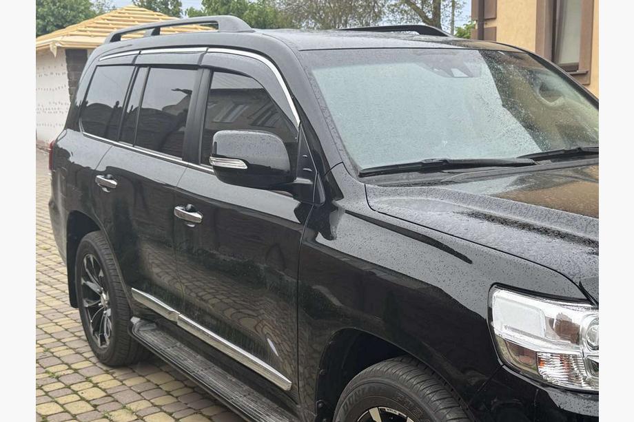 Toyota Land Cruiser 200 2007-2021 Deflektory szyb z chromowaną listwą Niken Luxury (6 szt.) Image
