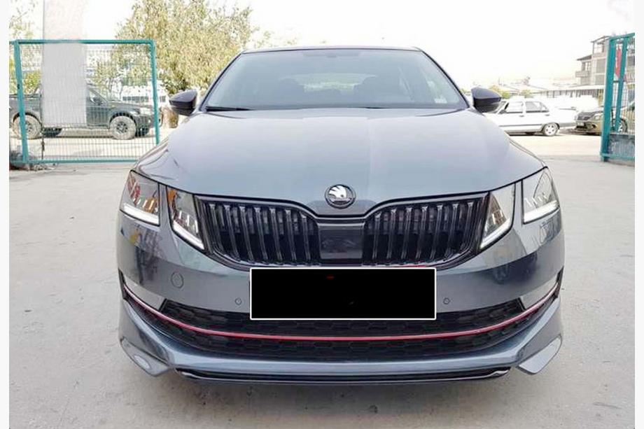 Skoda Octavia III A7 2013-2019 Przedni splitter DPT V-1 (2017-2019, do lakierowania) Image