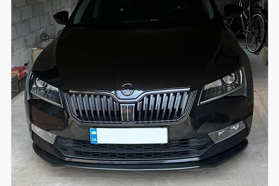Skoda Superb 2015-2024 Przedni splitter DPT V-2 (2015-2020, Czarny Połysk) Zdjęcia 12