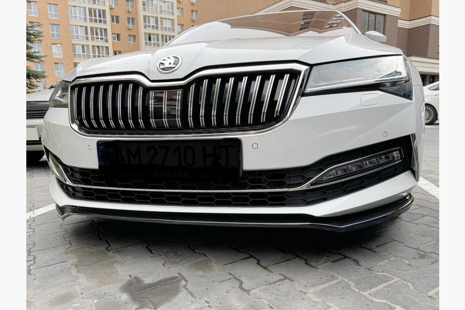 Skoda Superb 2015-2024 Przedni splitter DPT V-2 (2015-2020, Czarny Połysk) Zdjęcia 8