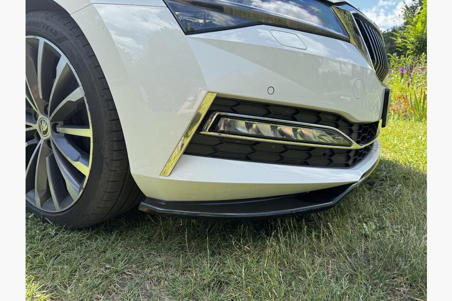Skoda Superb 2015-2024 Przedni splitter DPT V-2 (2015-2020, Czarny Połysk) Zdjęcia 5