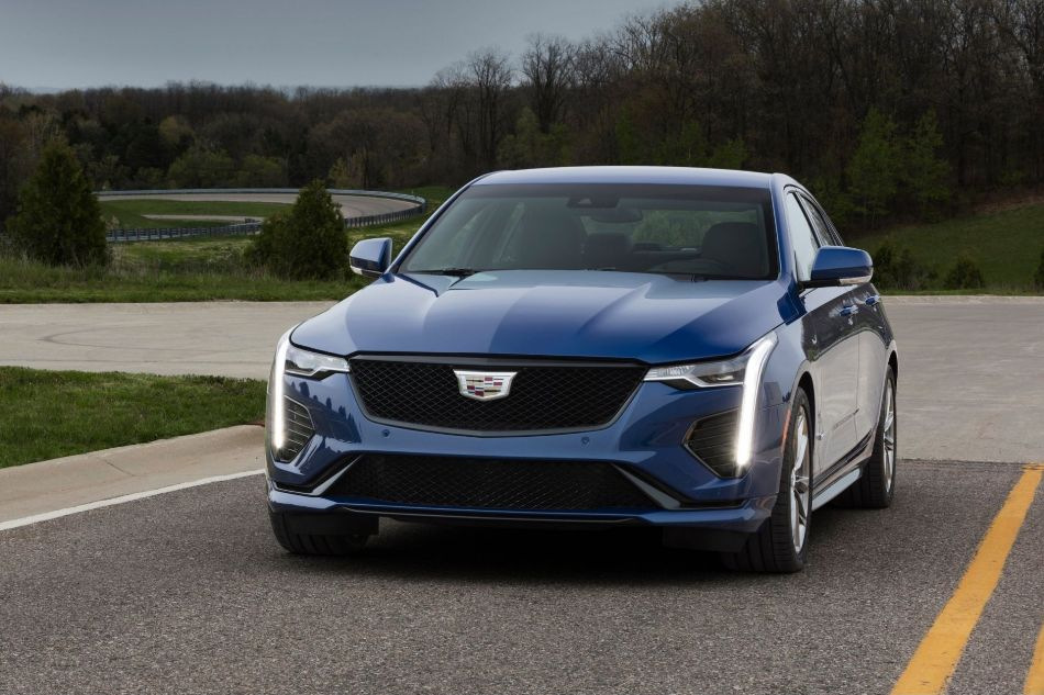 Recenzja sedana premium Cadillac CT4