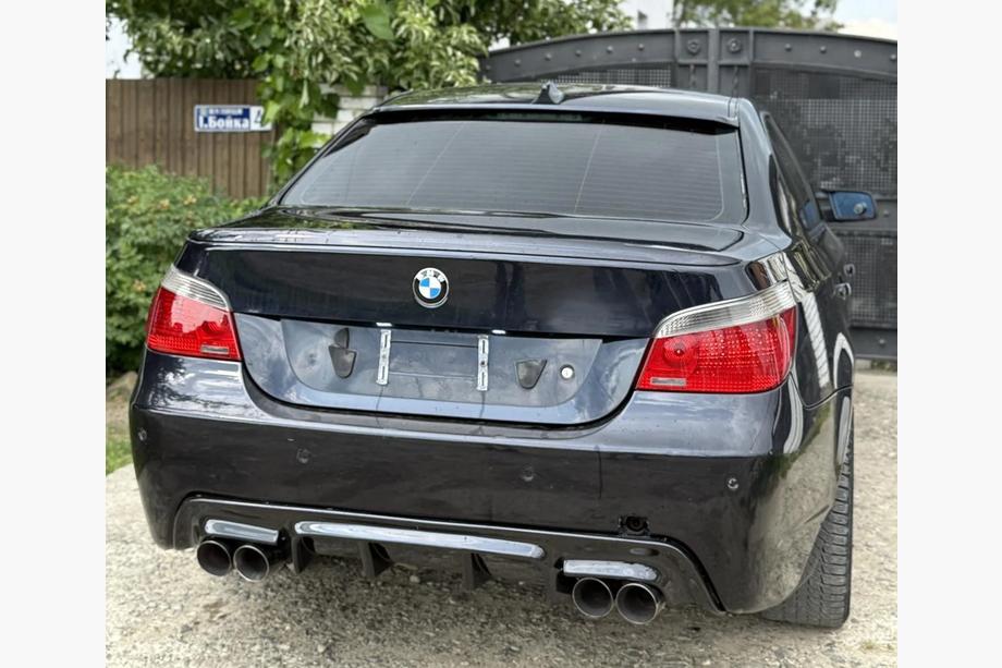 BMW 5 Series E60/E61 2003-2010 Dyfuzor Tylny DPT V-2 (do M-Sport, Czarny Połysk) Image