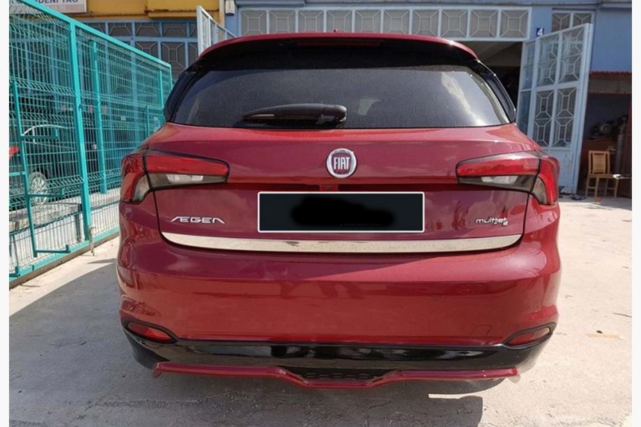 Fiat Tipo 2016- Dyfuzor Tylny DPT (HB, Czarny Połysk) Image