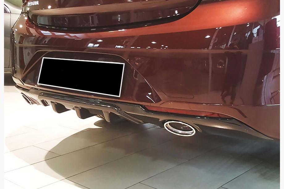 Opel Insignia 2017-2022 Dyfuzor Tylny DPT (SD, Czarny Połysk) Image