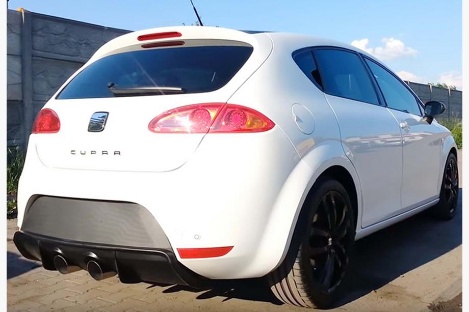 Seat Leon 2005-2012 Dyfuzor Tylny DPT V-2 (2009-2012, Czarny Połysk) Zdjęcia 3