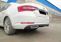 Skoda Superb 2015-2024 Dyfuzor Tylny DPT V-2 (Czarny Połysk) zdjęcia 3