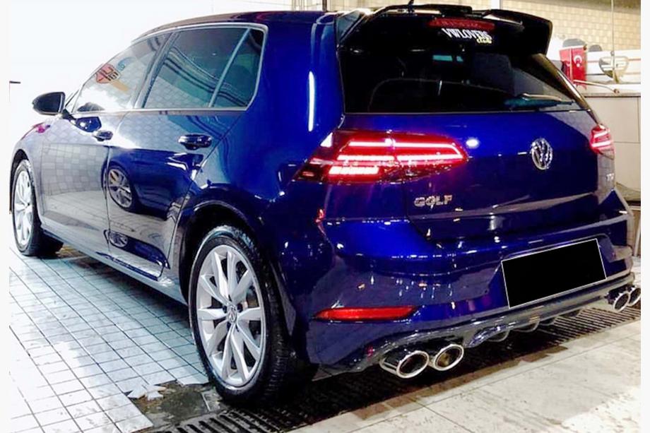Volkswagen Golf 7/E-Golf 2012-2020 Dyfuzor Tylny DPT V-1 (2017-2019, Czarny Połysk) Image