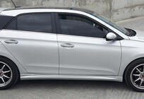 Hyundai I-20 2014-2020 Progi Boczne DPT (2014-2018, Czarny Połysk) zdjęcia 1