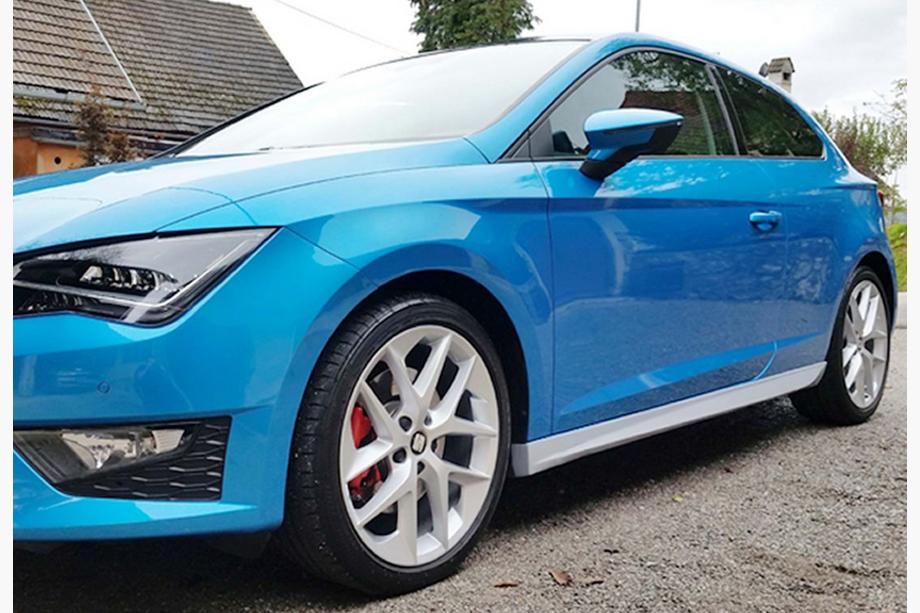 Seat Leon 2013-2020 Progi Boczne DPT V-1 (zagruntowane do lakierowania) Image
