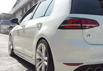 Volkswagen Golf 7/E-Golf 2012-2020 Progi Boczne DPT V-2 (Czarny Połysk) zdjęcia 3