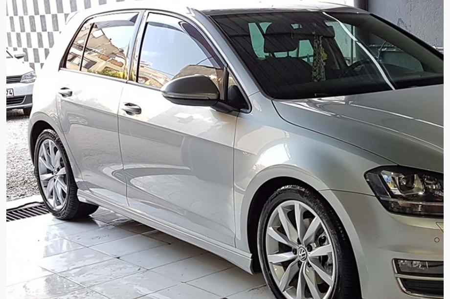 Volkswagen Golf 7/E-Golf 2012-2020 Progi Boczne DPT V-9 (Czarny Połysk) Image