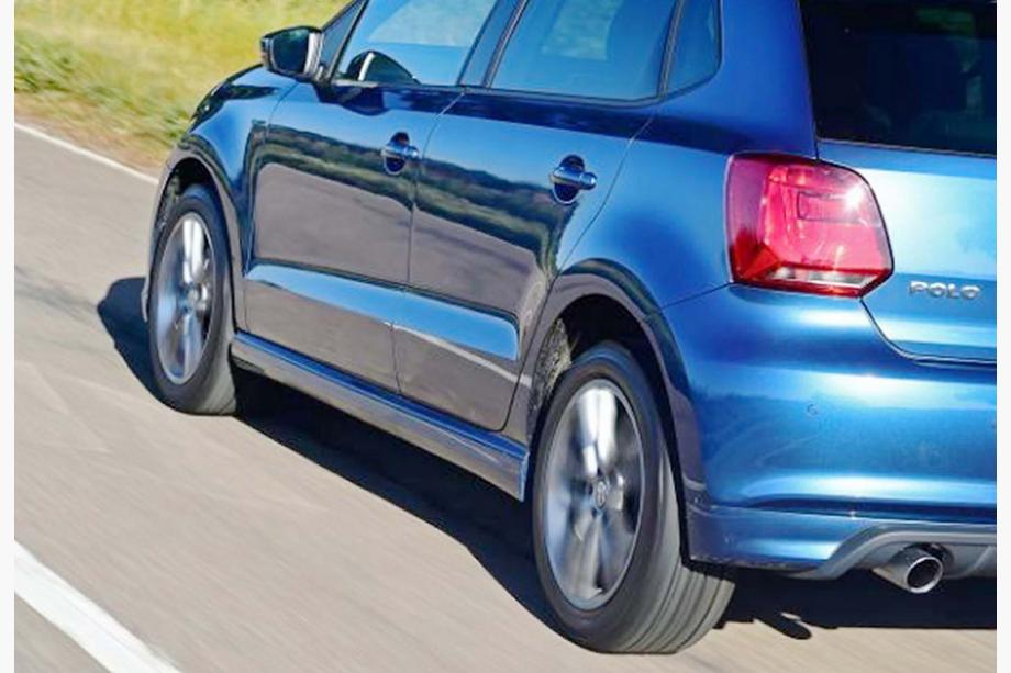 Volkswagen Polo 2010-2017 Progi Boczne DPT V-3 (Czarny Połysk) Image