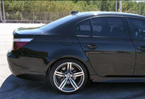 BMW 5 Series E60/E61 2003-2010 Spojler M5-Style (zagruntowany do lakierowania) zdjęcia 3