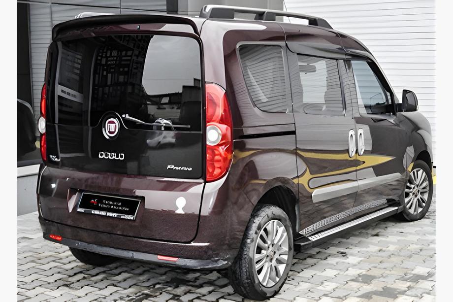 Fiat Doblo II 2010-2022 Spoiler DPT (Czarny Połysk) Image