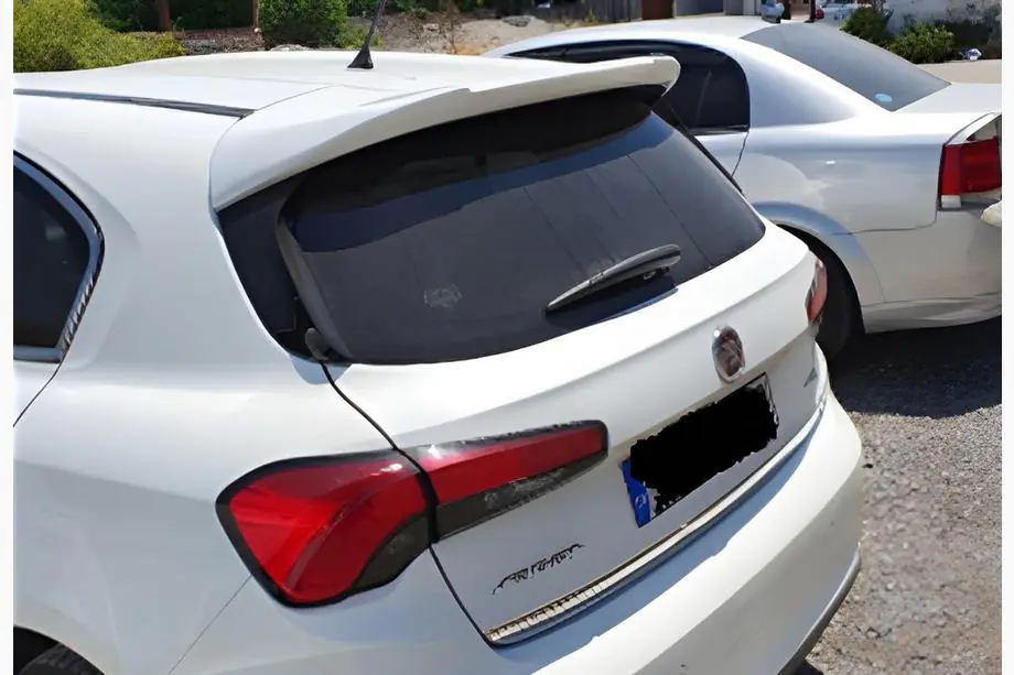 Fiat Tipo 2016- Spoiler DPT (HB, Czarny Połysk) Image