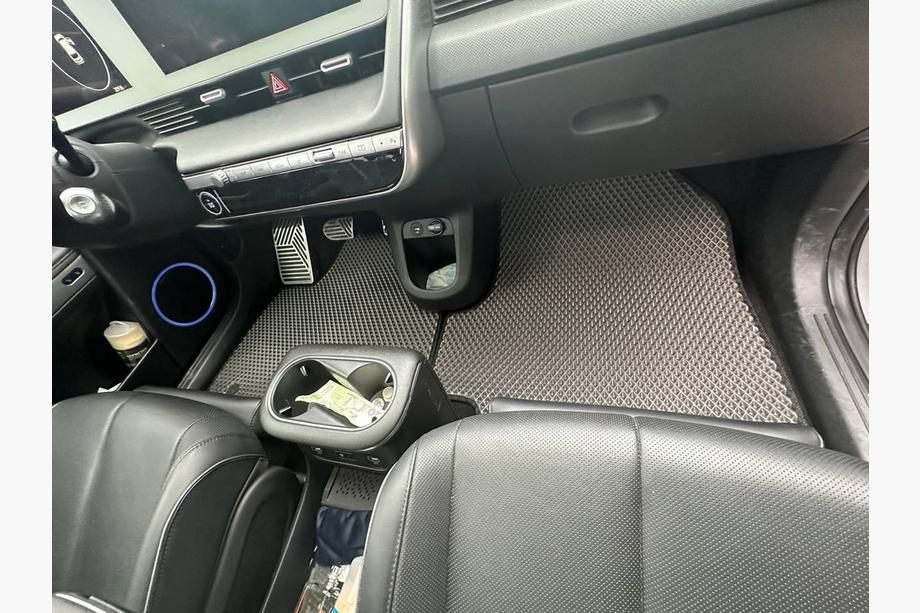 Hyundai Ioniq 5 2021- Dywaniki EVA (Czarny) Image