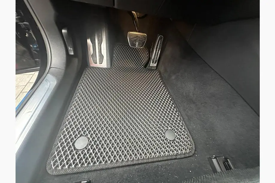 BMW 7 Series G11/G12 2015-2022 Dywaniki EVA (do G12, Czarny) Image