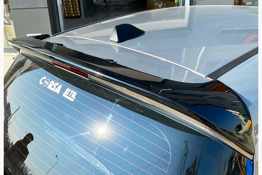 Opel Corsa E 2015-2019 Spoiler DPT V-1 (Czarny Połysk) Image