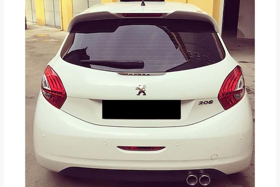 Peugeot 208 2012-2019 Spojler DPT (zagruntowany do lakierowania) Zdjęcia 4