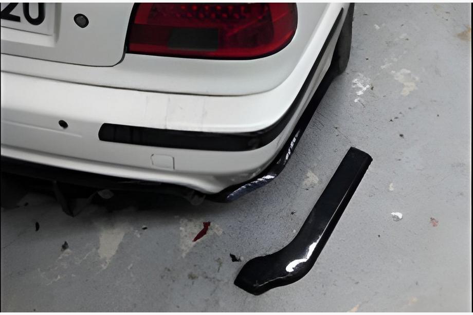 BMW 5 Series E39 1996-2003 Nakladki Tylne Flap DPT (Czarny Polysk) Zdjęcia 1