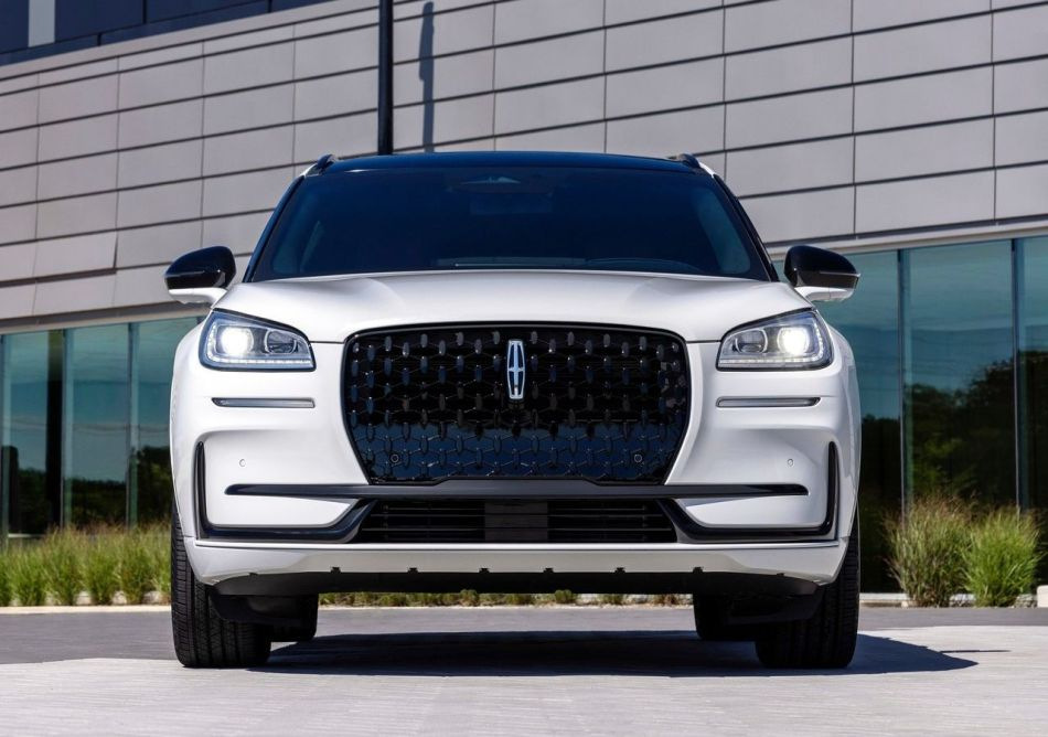 Recenzja luksusowego kompaktowego crossovera Lincoln Corsair
