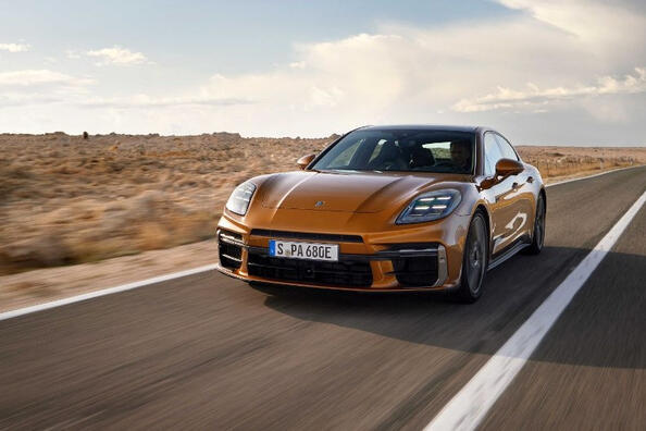 Recenzja Porsche Panamera 2024: trzecia generacja
