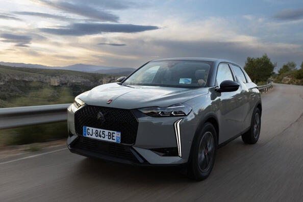 DS 3 e-Tense: recenzja samochodu elektrycznego Zdjęcie 2