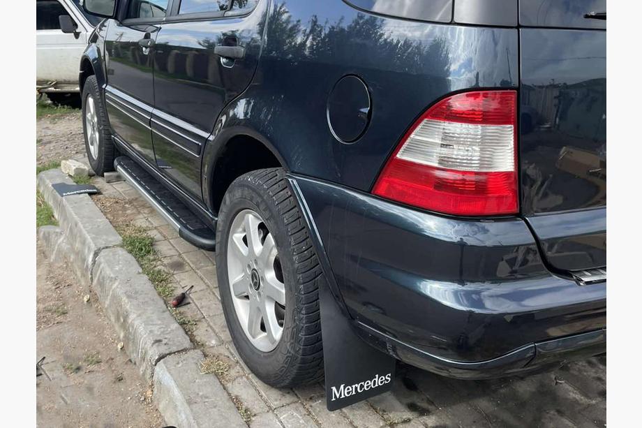 Mercedes-Benz Uniwersalne chlapacze Polytep (230*375, 2 szt.) Image