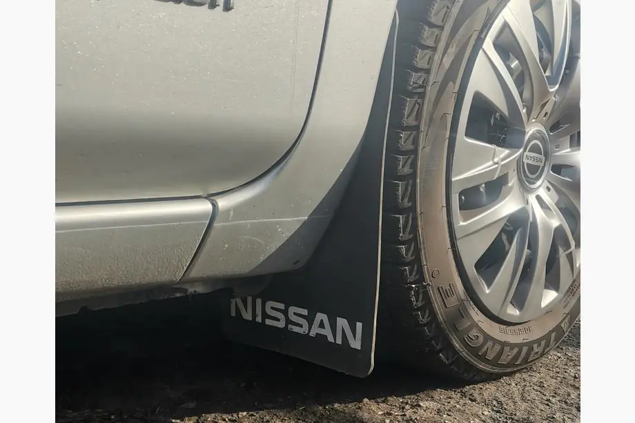 Nissan Uniwersalne chlapacze Polytep (230*375, 2 szt.) Zdjęcia 5