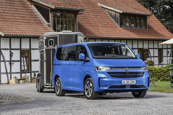 Recenzja Volkswagena Caravelle T7 z 2024 roku Zdjęcie 2