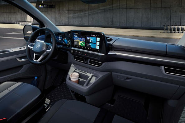 Recenzja Volkswagena Caravelle T7 z 2024 roku Zdjęcie 5