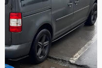 Volkswagen Caddy 2004-2010 Progi Boczne Performance (czarne) zdjęcia 2
