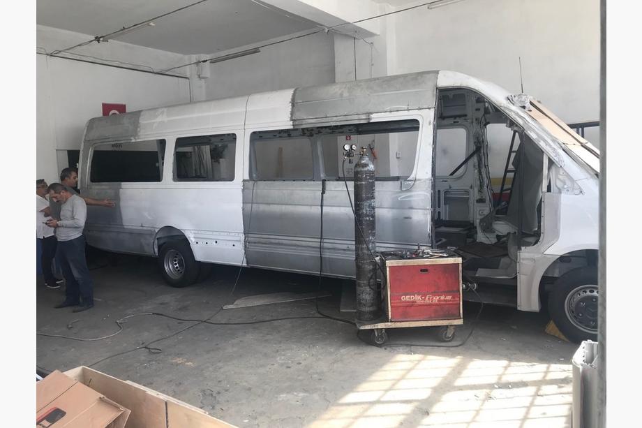 Mercedes Sprinter W906 2006–2018 Zestaw karoserii do przedłużenia samochodu Część Środkowa Zdjęcia 6