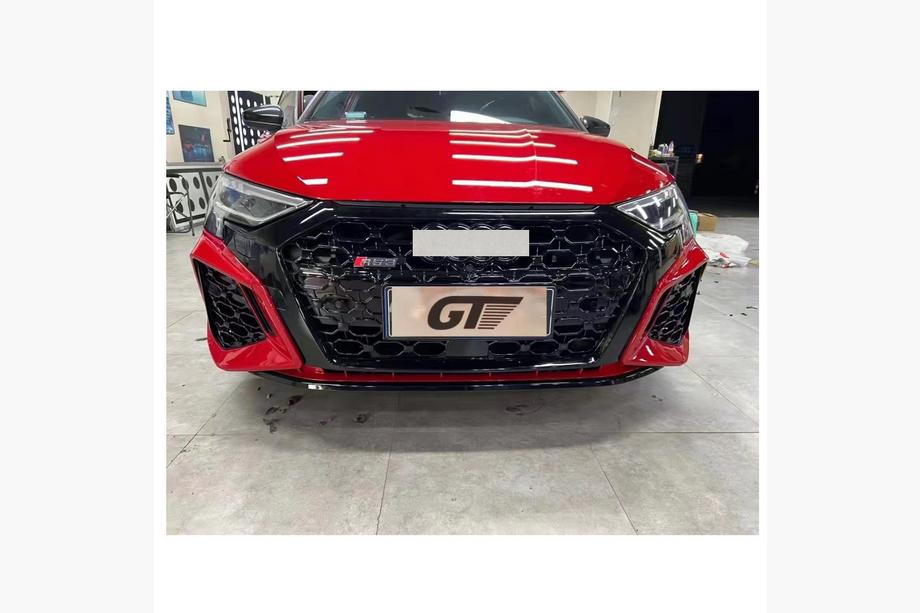 Audi A3 2020- Przedni zderzak RS-Style Image